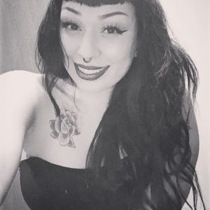 Meet your Posher, Victoria